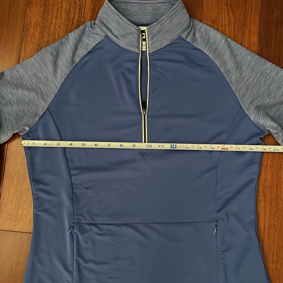 Footjoy/Titleist Color Block Long Sleeve Half Zip with Center Pocket Pullover, M - Picture 4 of 11